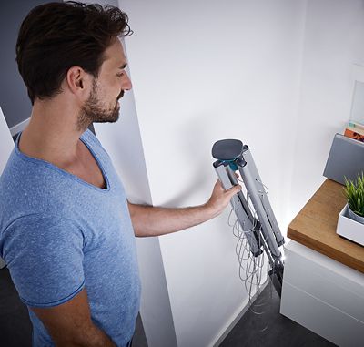 Leifheit LinoPop-Up 140 Portable Rotary Airer with Protective Cover image(8)