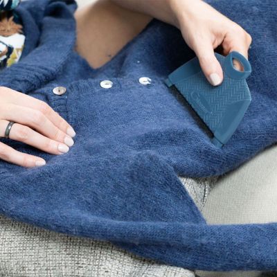 Gleener Sweater Saver Multi-Fabric Comb image(2)