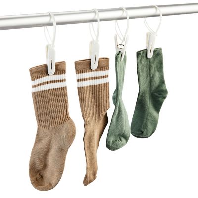 Lakeland Hanging Pegs – Pack of 12  image(1)
