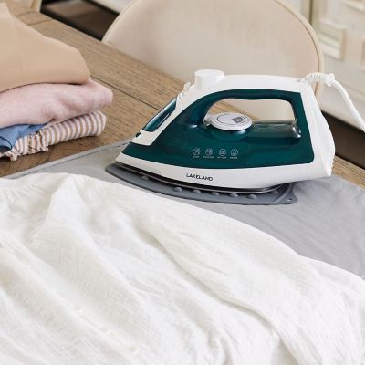 Lakeland Ironing Mat with Silicone Iron Rest image(2)