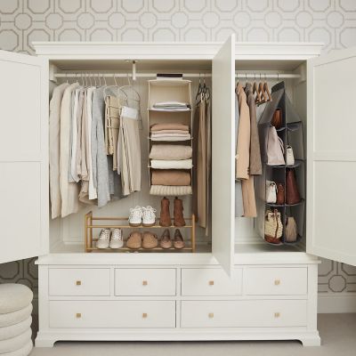 2 Lakeland Space Saving Trouser Hanger image(8)