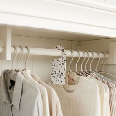 Lakeland Cotton Scented Hangers – Pack of 2  image(5)