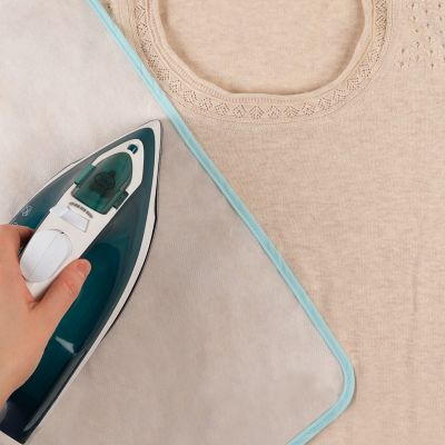 2 Lakeland Ironing Cloths image(2)