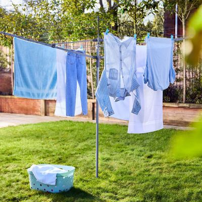 Lakeland 40m Lift and Lock Rotary Airer with Cover image(2)