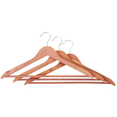 Lakeland Cedar Wooden Hangers – Pack of 3