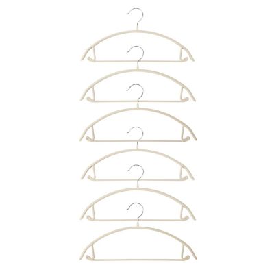 Lakeland Deluxe Anti-Slip Hangers – Set of 5