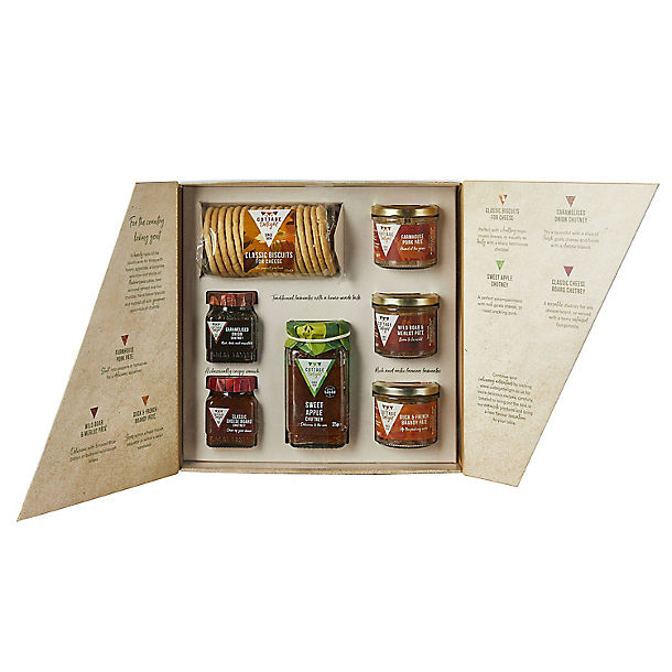 Cottage Delight The Gamekeeper’s Selection Food Gift Set image(1)