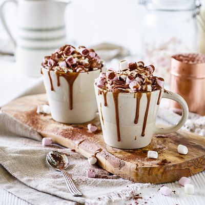 Lakeland Hot Chocolate Selection Gift Set alt image 2