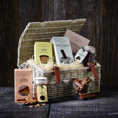 Cartwright & Butler Bishop Burton Hamper image(2)