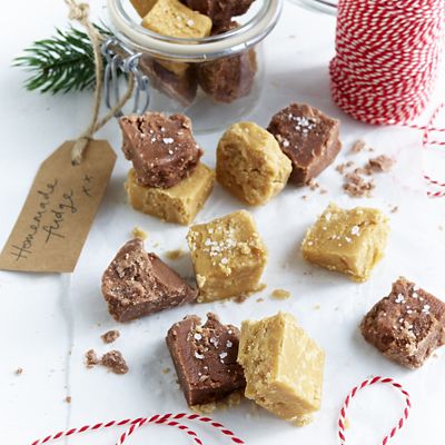 Lakeland Make your Own Fudge Kit image(2)