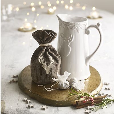 Mulled Wine Stag Jug with Spices image(2)