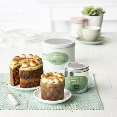 Country Fare Family Simnel Easter Cake 750g image(3)