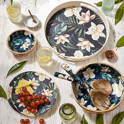 Milly Green Royal Wedding Afternoon Tea Tin image(2)