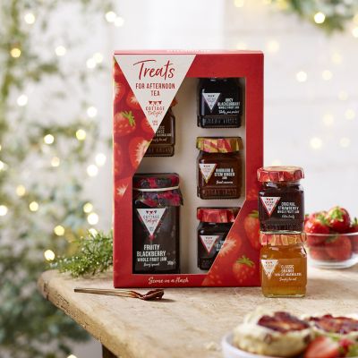 Cottage Delight Afternoon Tea Party Preserves Hamper - (Image 3)