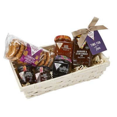 Cottage Delight Wicker Teatime Treats Christmas Hamper image(4)