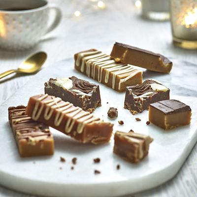 Buttermilk Slice and Share Fudge Platter 300g image(2)