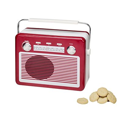Grandma Wild’s Vintage Radio Biscuit Tin and Shortbread 600g image(4)