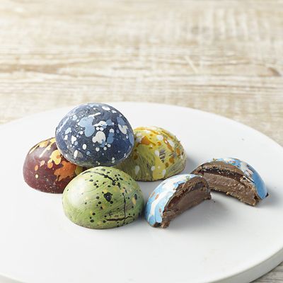 Visser Picasso Inspired Chocolate Domes 100g - (Image 2)