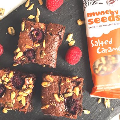 Munchy Seeds Salted Caramel Snack 420g - (Image 2)