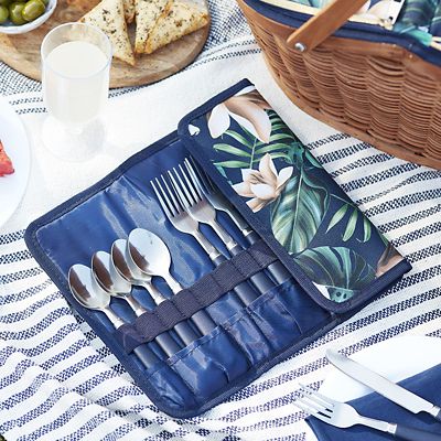 Summerhouse Java 4-Person  Picnic Basket Cooler image(3)