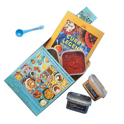 The Spicery Curry Legend World Curries Cookbook and Spices Gift Set image(1)