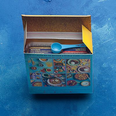 The Spicery Curry Legend World Curries Cookbook and Spices Gift Set image(9)