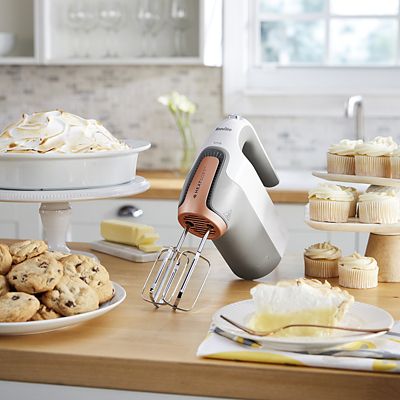 Breville Hand Mixer with HeatSoft Technology VFM021 image(8)
