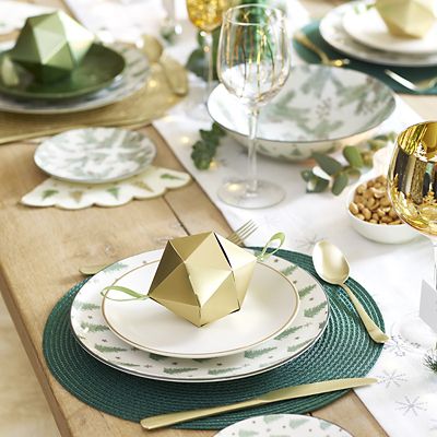 Cotswold Tree Scalloped Paper Napkins – Pack of 20 image(2)