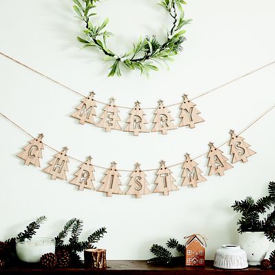 Merry Christmas Wooden Bunting Decoration image(3)