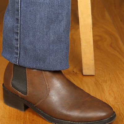 18 Quick Fix Hem Tapes – 18 x 85mm - (Image 4)