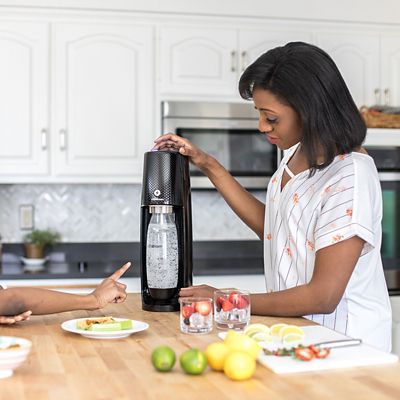 SodaStream Spirit One Touch Electric Sparkling Water Maker with Gas Cylinder image(7)