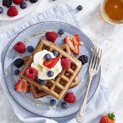 Lakeland No Mess Electric Waffle Maker – Makes 4 Waffles At Once Ready In 3 Minutes image(2)