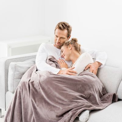 Beurer Cosy Heated Throw Taupe image(4)
