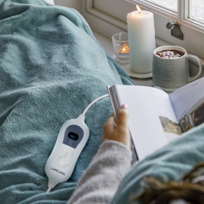 Lakeland Velvety Soft Teal Heated Throw image(2)