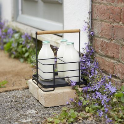 Lakeland Black Mesh Metal Milk Bottle Holder - (Image 2)