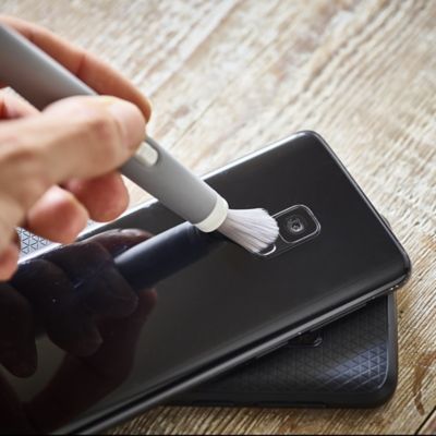 OXO Good Grips Double-Ended Electronics Cleaning Brush image(2)