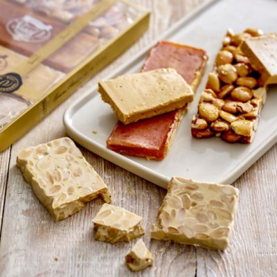 4 x 80g Bars of Torrons Vicens Nougat – Selection Pack image(2)