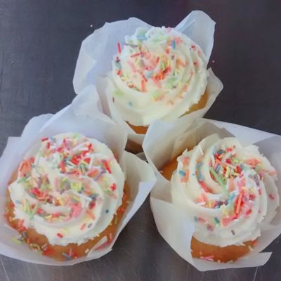 PME Too Good (To Be True) Cake Mix 500g - Add Water & Oil image(6)