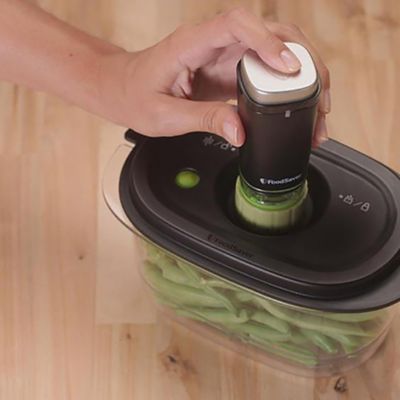 2 FoodSaver Containers 700ml and 1.2 Litre image(7)