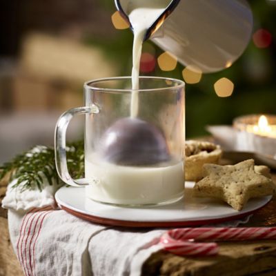 3 Rudolph Hot Chocolate Marshmallow Melts - 3 x 50g  image(5)