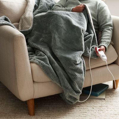 StaySnug Embossed Super Soft Heated Throw 120 x 160cm image(5)