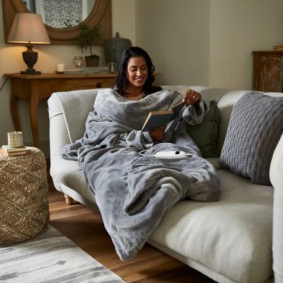 The Snuggler – Heated Throw with Sleeves and Foot Pouch image(6)