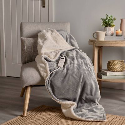 StaySnug Sherpa Electric Heated Throw Grey image(2)