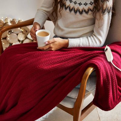 StaySnug Knitted Heated Throw image(2)