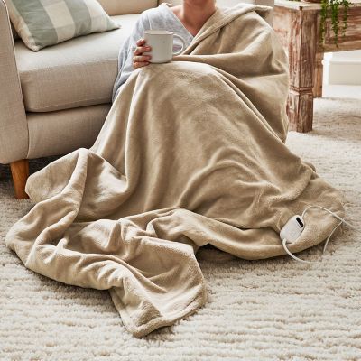 StaySnug Velvety Taupe Heated Throw image(2)