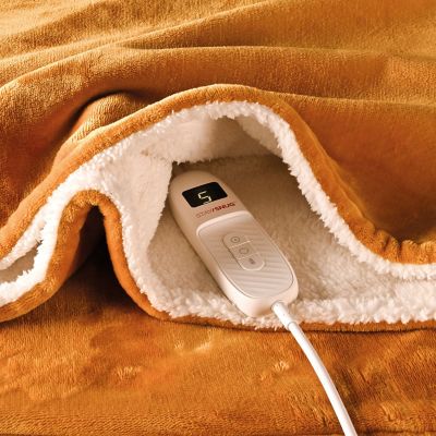 StaySnug Sherpa Mustard Heated Throw image(2)