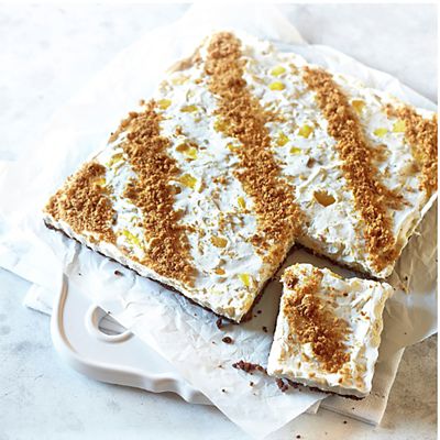 Loose Based Cake Tin - Deep Square 23cm - (Image 2)