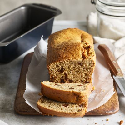 Lakeland 1lb (450g) Loaf Tin image(2)