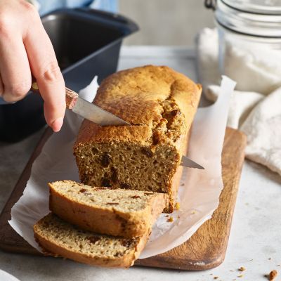 Lakeland 1lb (450g) Loaf Tin image(4)