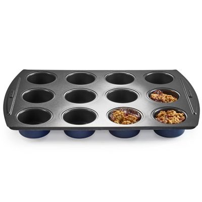 Lakeland 12 Hole Loose Based Mini Sandwich Tin image(4)